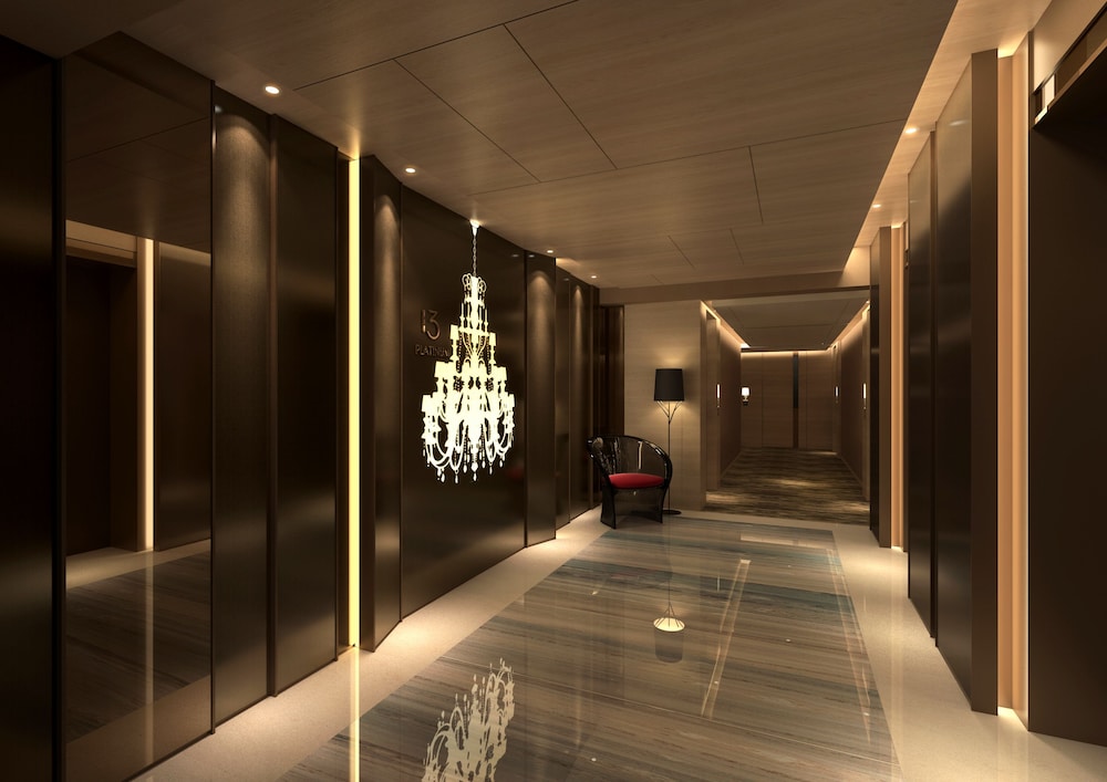 Nathan Hotel 50/72
