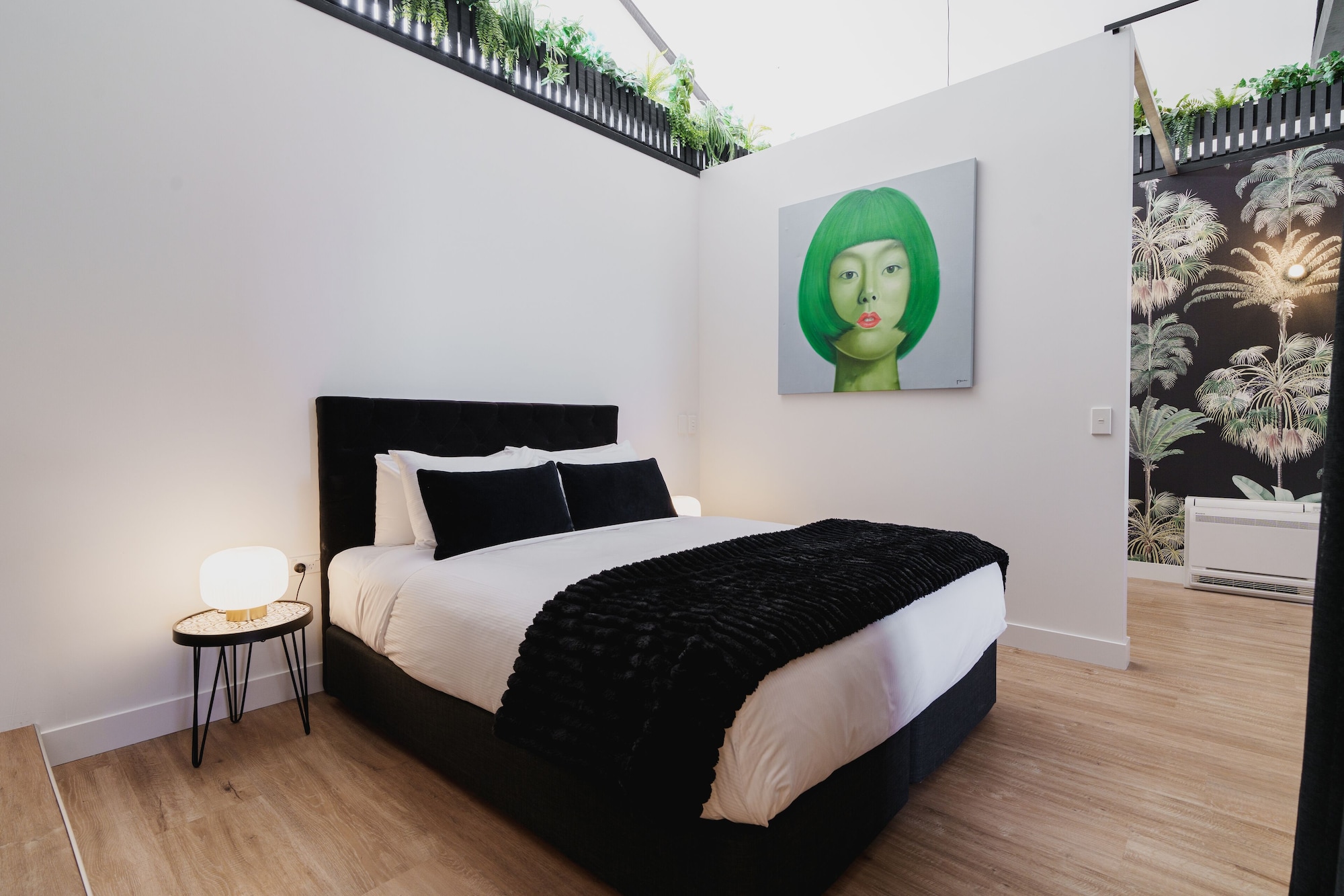 LOFT, PENTHOUSE, APARTMENT