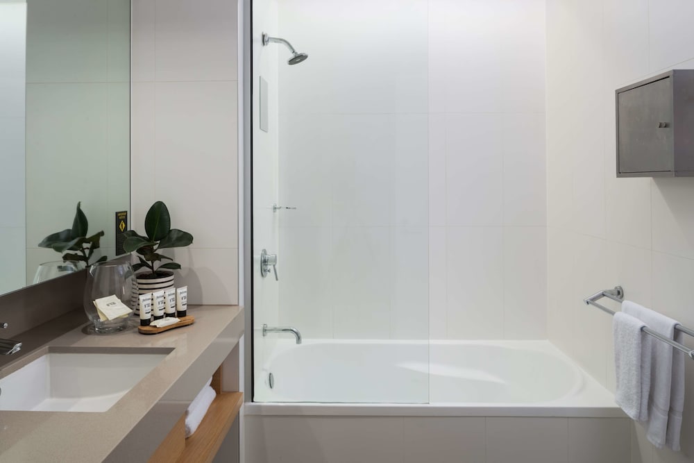 Atura Dandenong 14/60