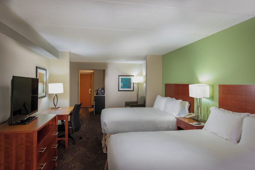 Holiday Inn Express Hotel And Suites Birmingham Irondale East 15/50