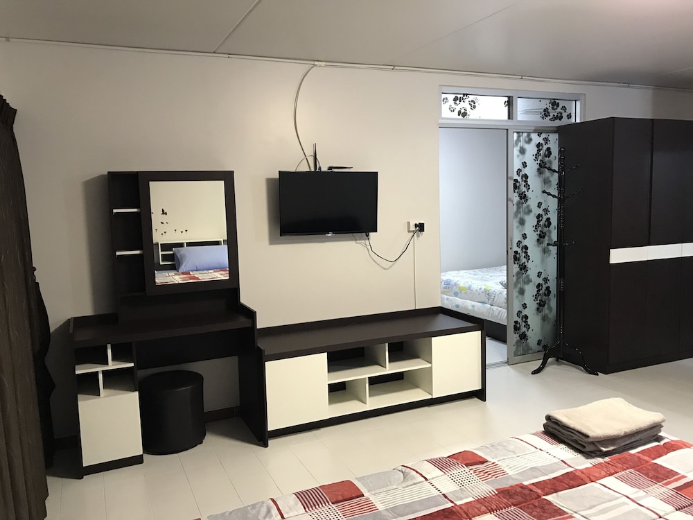 Muangthongthani Rental By Khun Dan 17/24