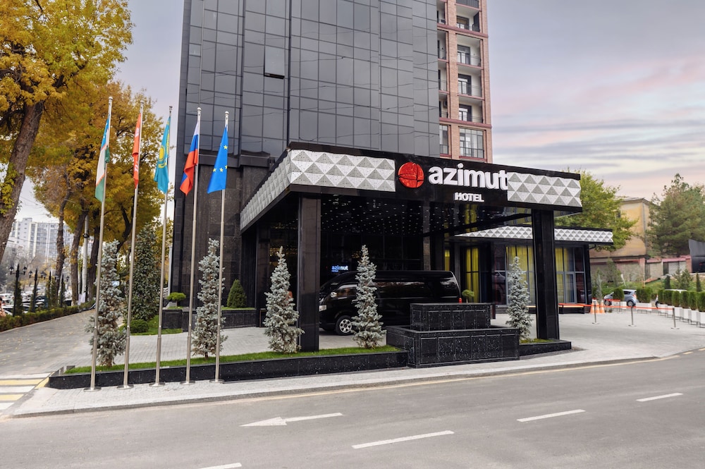 Azimut Hotel Moderno Tashkent 40/45