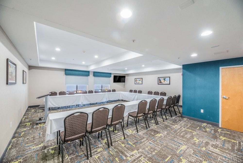 Hampton Inn Oakland Hayward Ca 44/54
