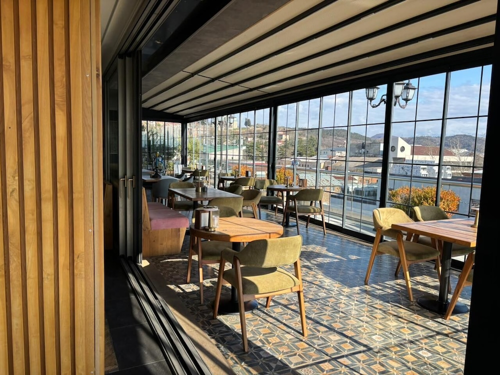 Grand Opera Hotel 28/39