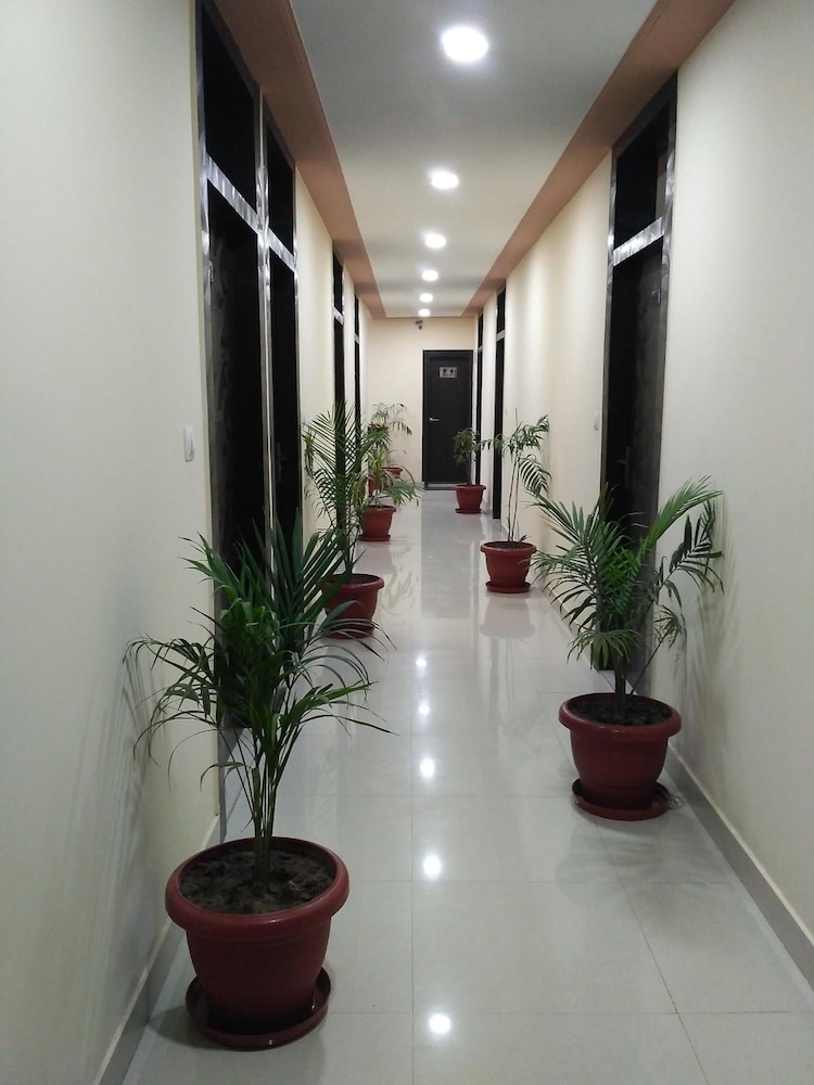 Hotel Utsav Residency 22/37
