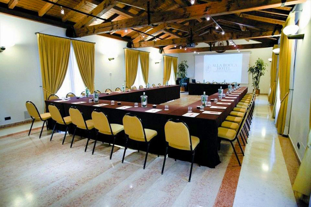 Alla Rocca Hotel 22/26