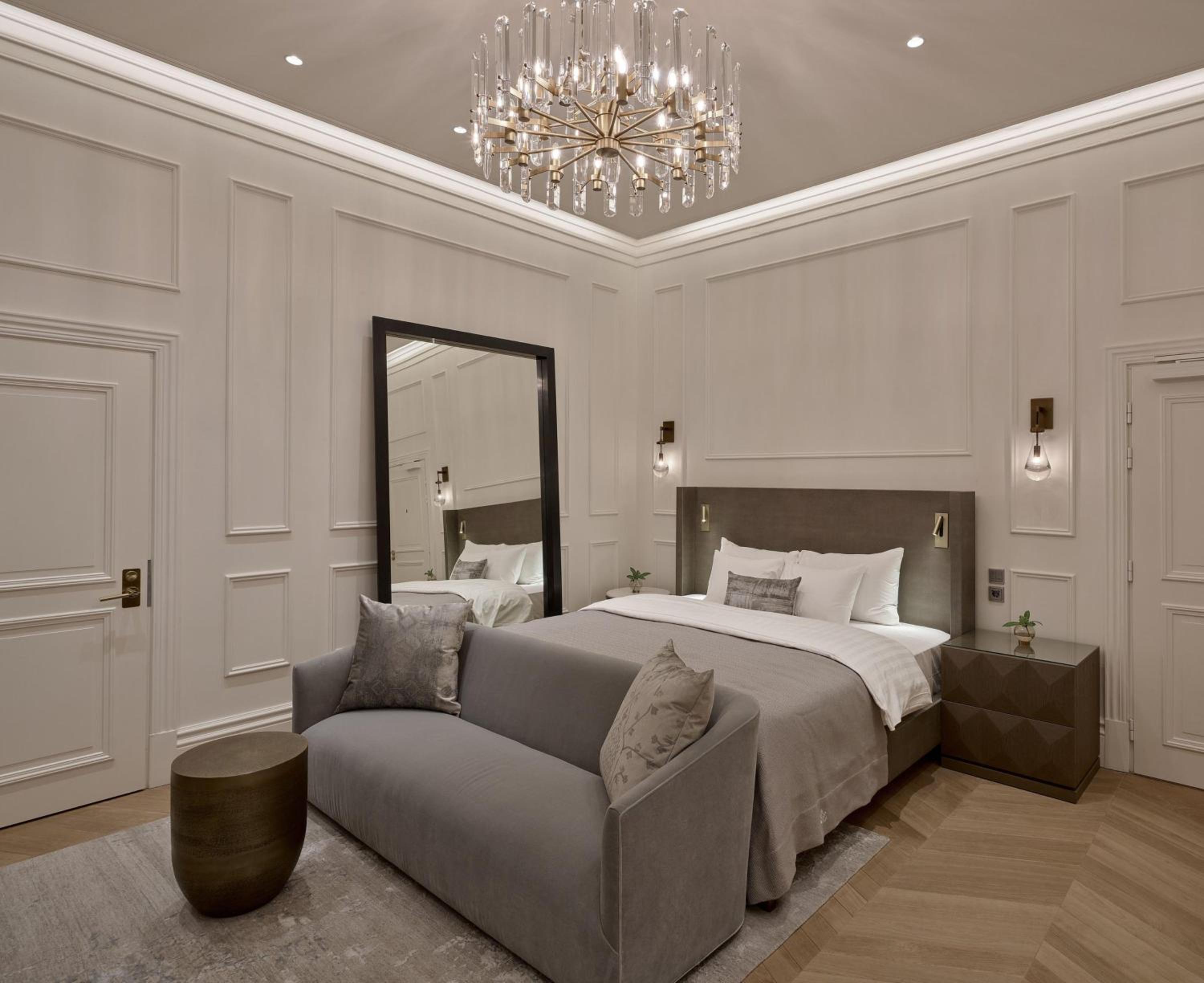 GRAND, DELUXE, DOUBLE BED