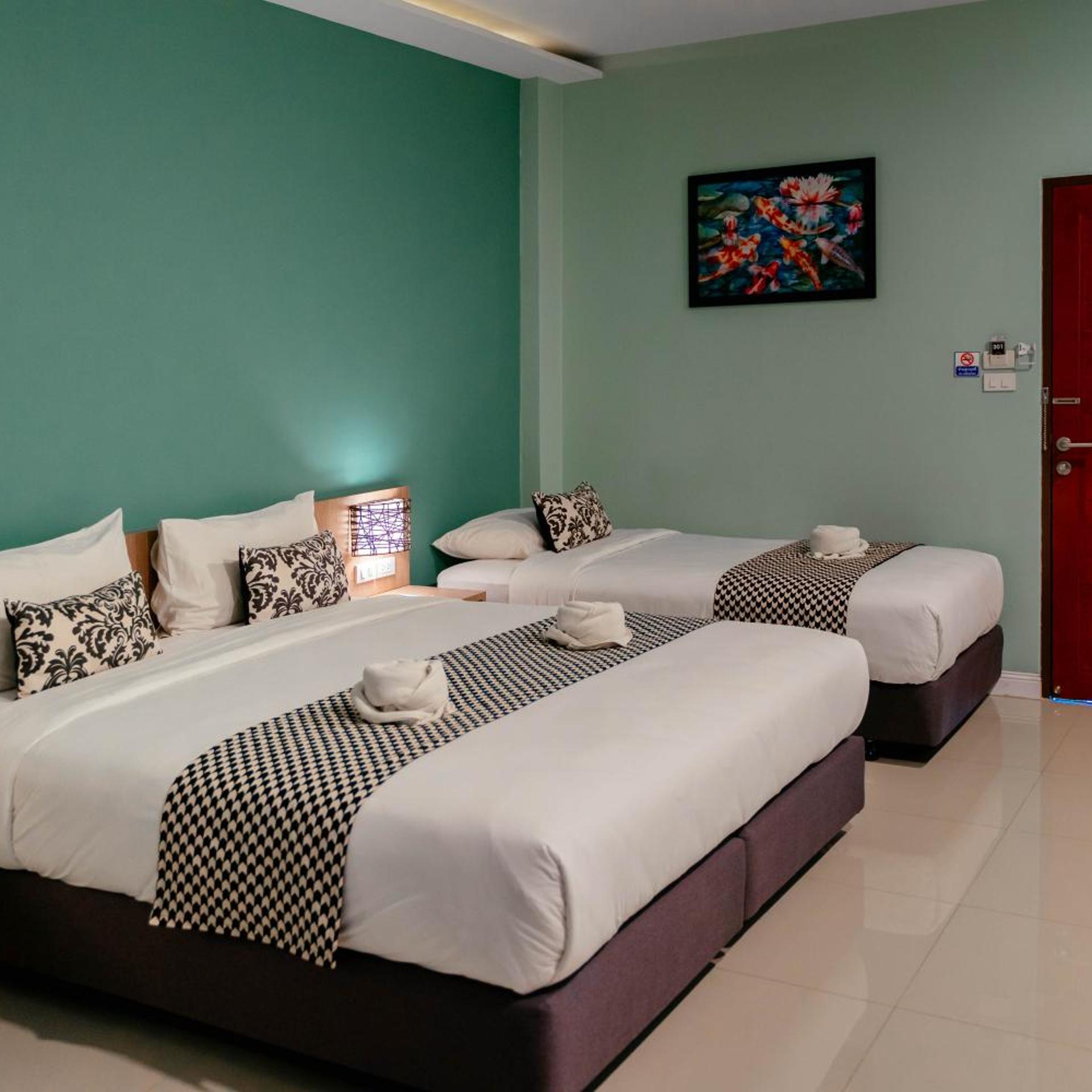 It Me Keawanong Hotel 18/59