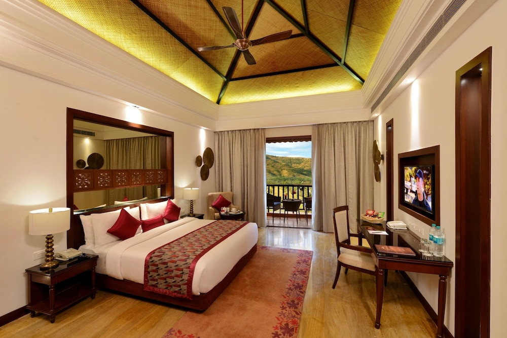 Wooden, Jungle, Cottage, King Bed، The Ananta Udaipur 2/6
