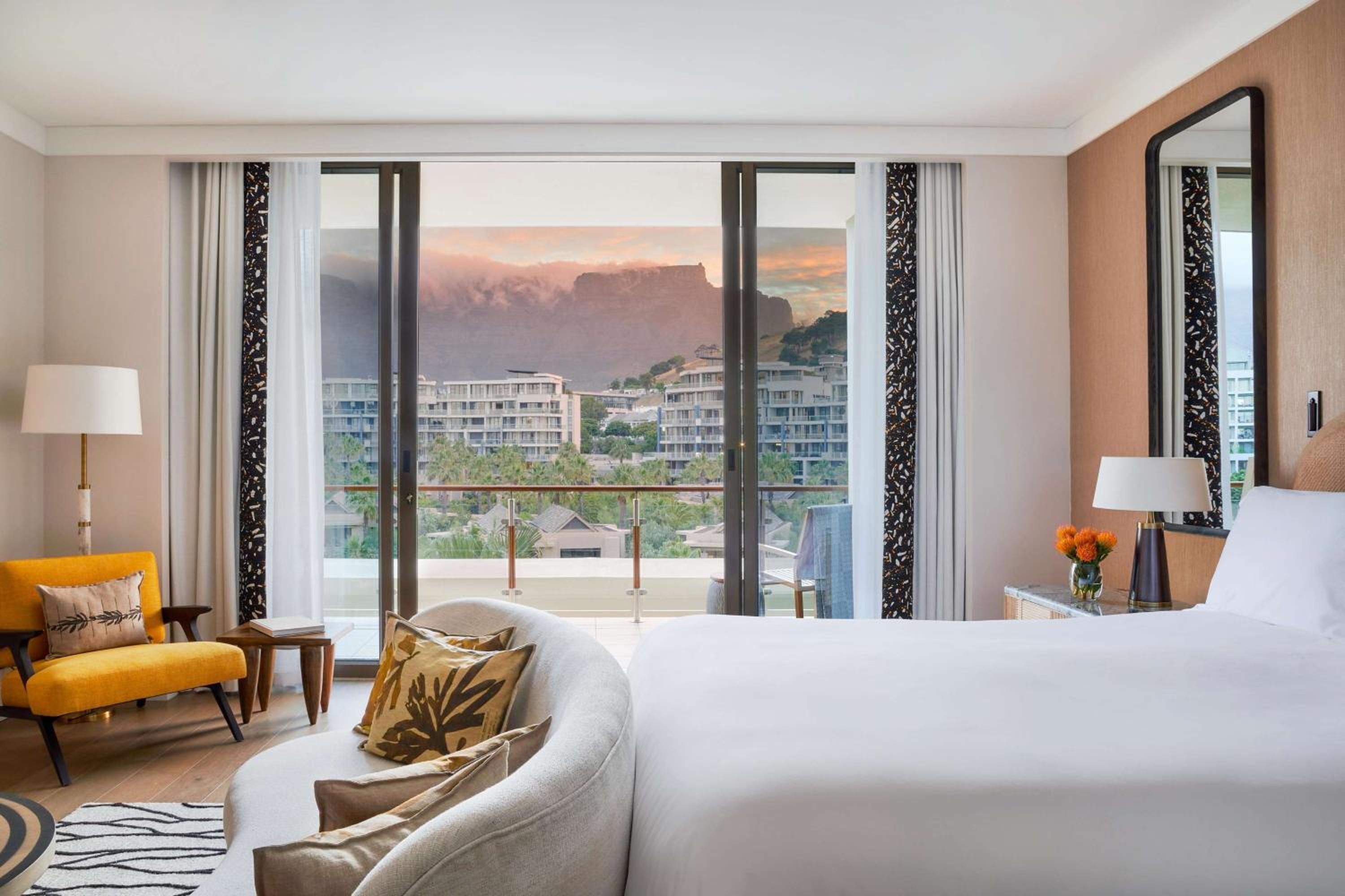Marina, Mountain, Premier, King Bed
