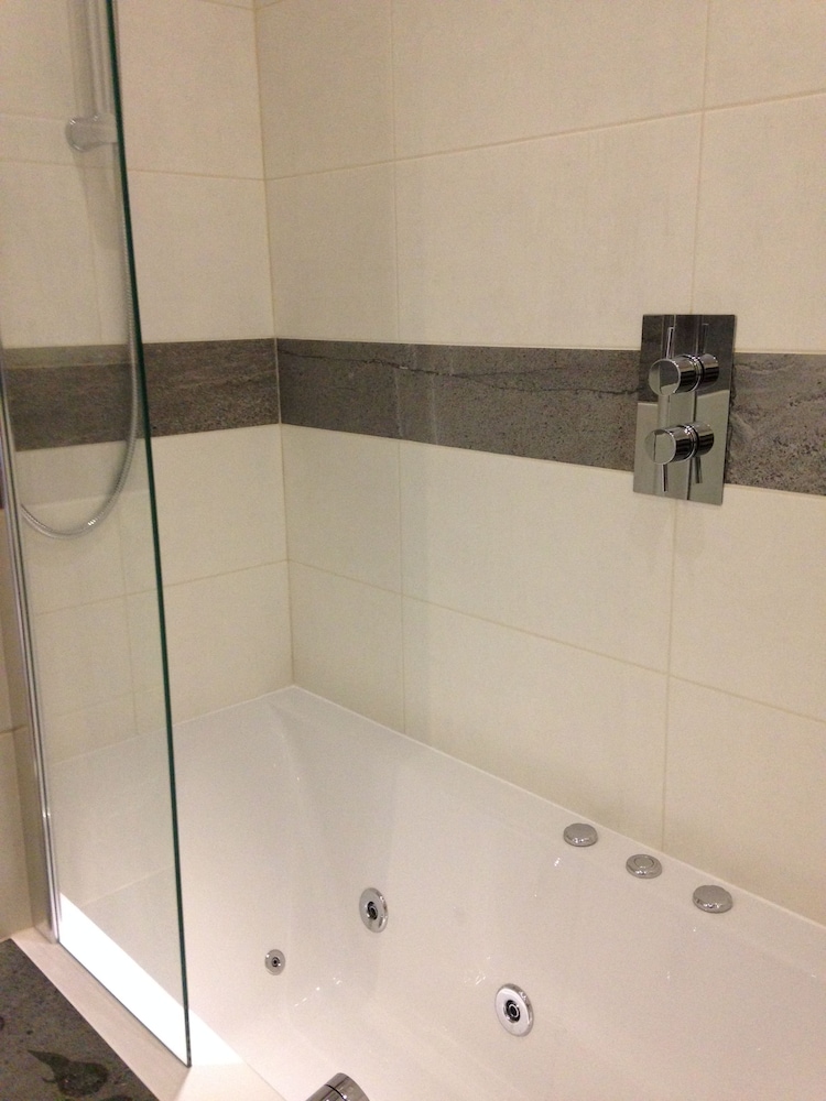 Embleton Spa Hotel 49/50