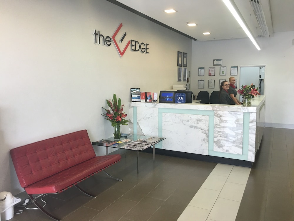 The Edge Apartment Hotel 6/22