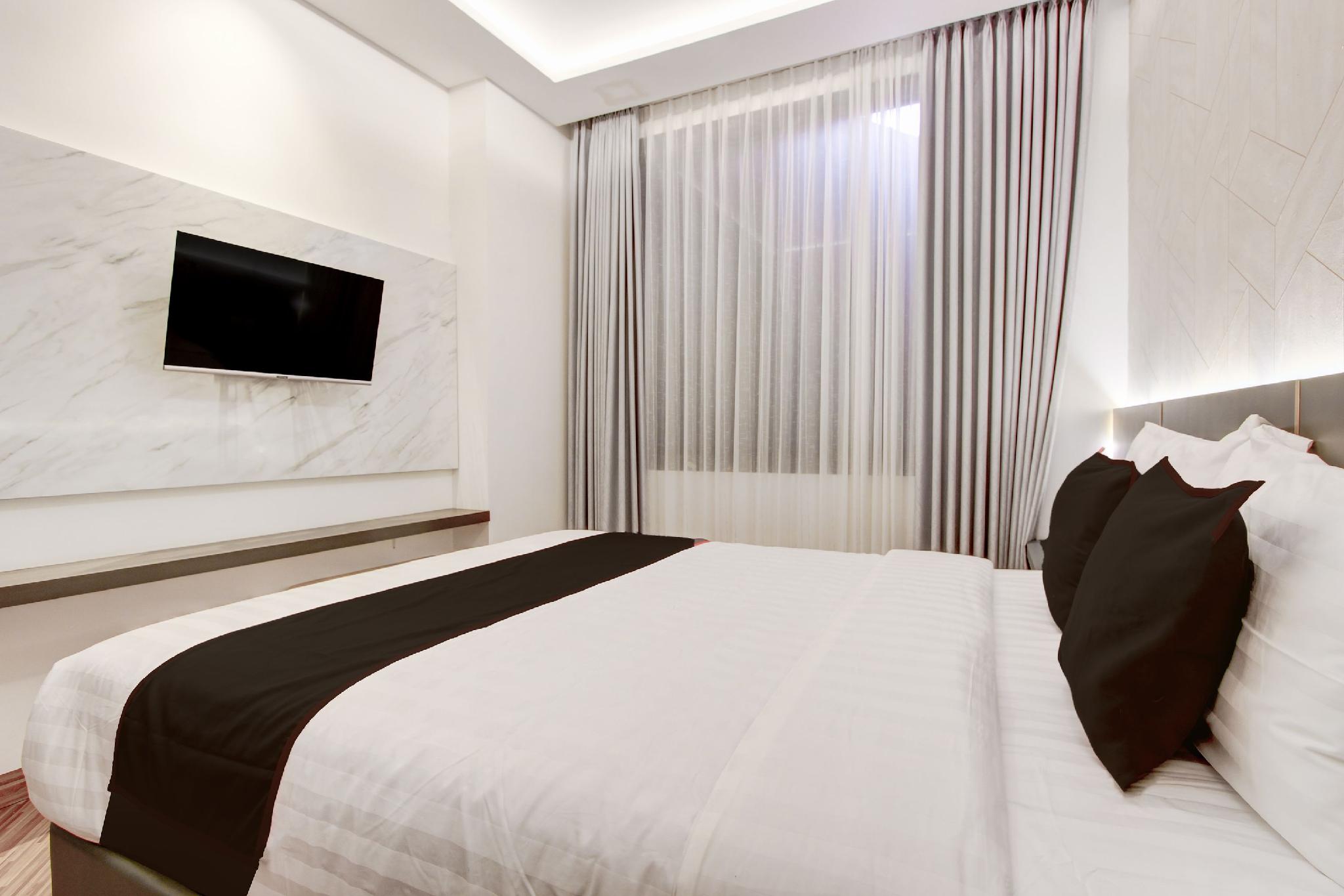Townhouse OAK Near The Park Mall Semarang Formerly Semarang Boutique Hotel 26/32