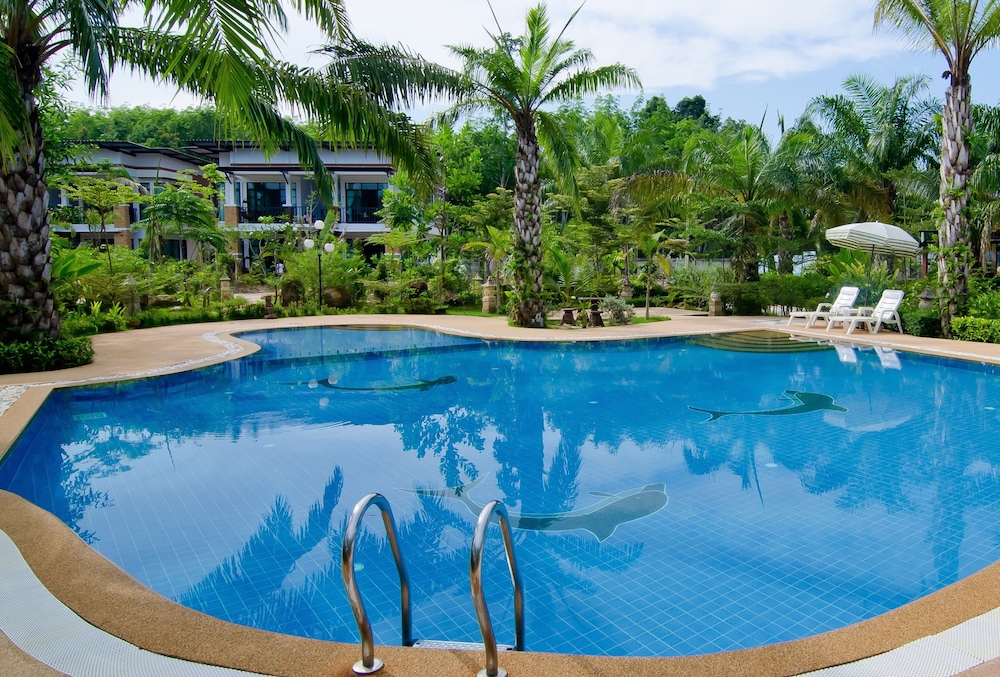 Nattha Waree Hot Spring Resort And Spa 13/28