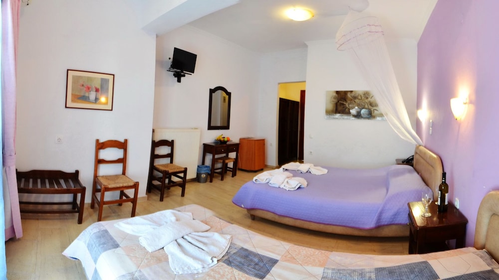 CASA BLUE HOTEL 33/60