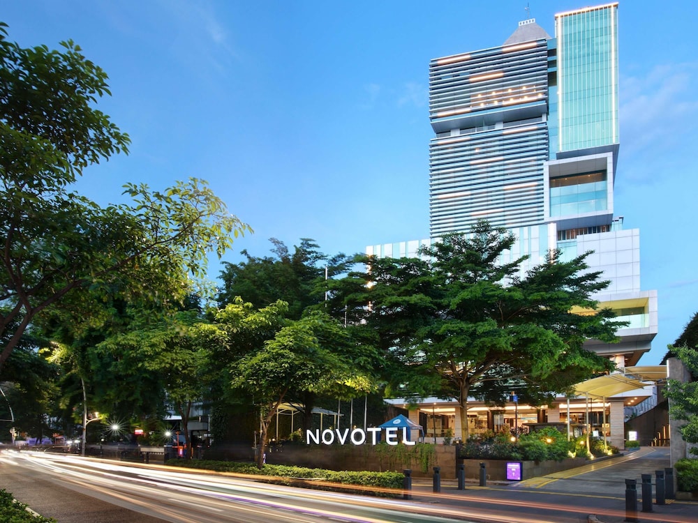 Novotel Jakarta Cikini 42/49
