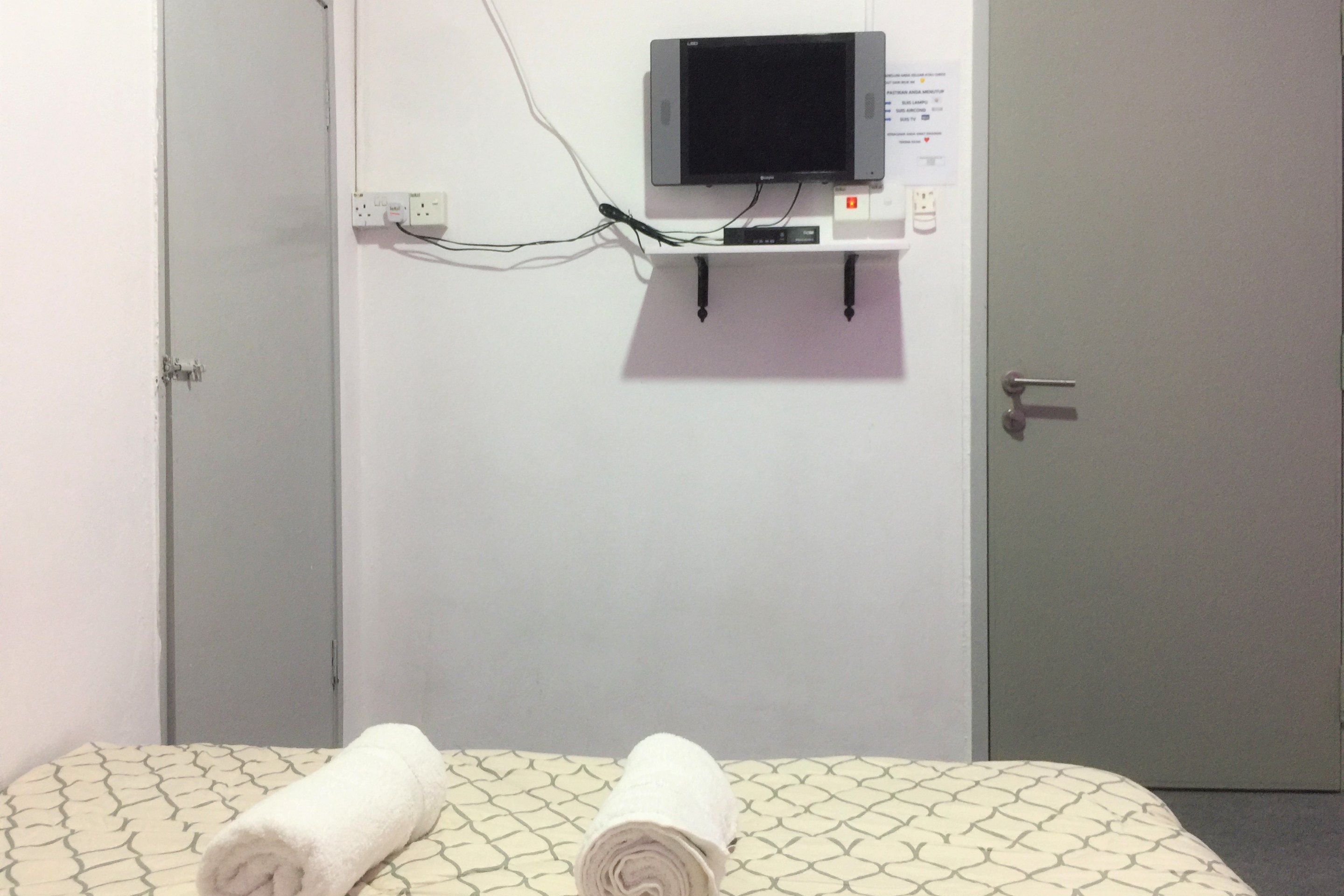 OYO 89982 Familia Motel 16/26