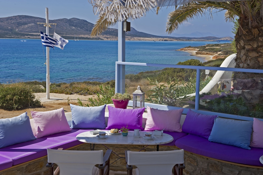 Dolphin Antiparos Villas and Suites 21/50