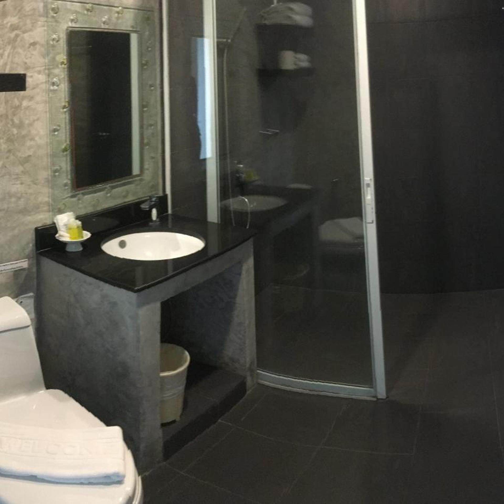 غرفة سوبيريور ثلاثية بإطلالة على البحر، The Front Hotel And Apartment 9/10