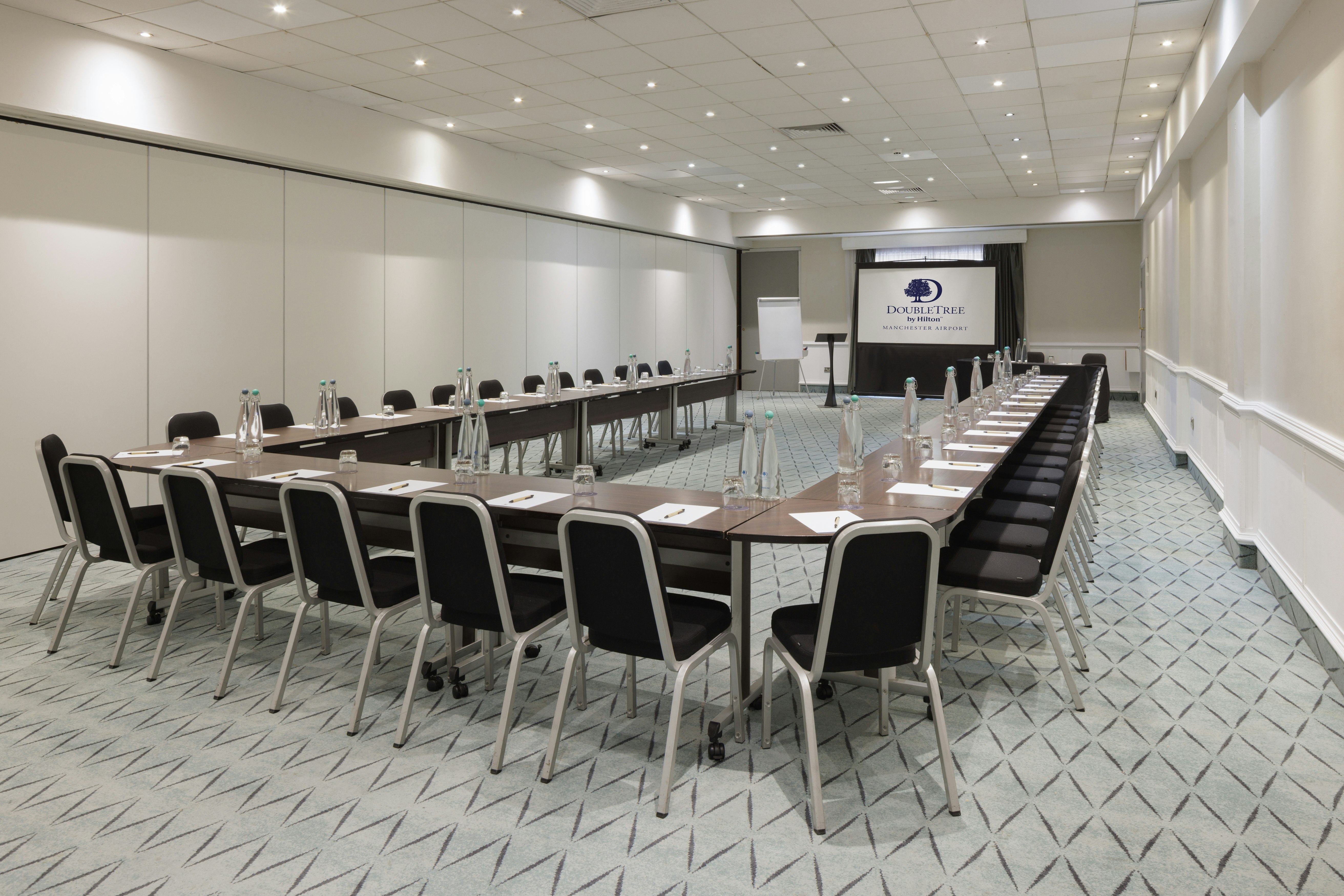 Doubletree by Hilton Manchester Airport 59/62