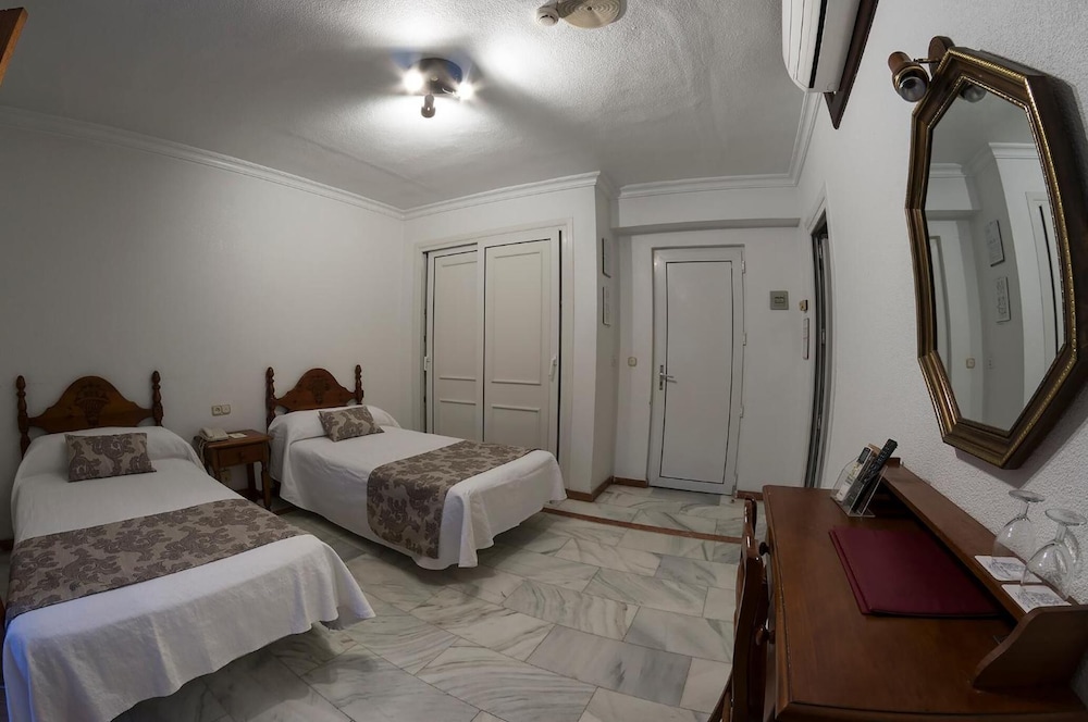 Hotel La Pinta 19/41