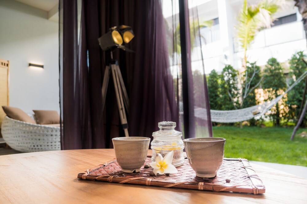 White Boutique Hotel and Residences 63/72