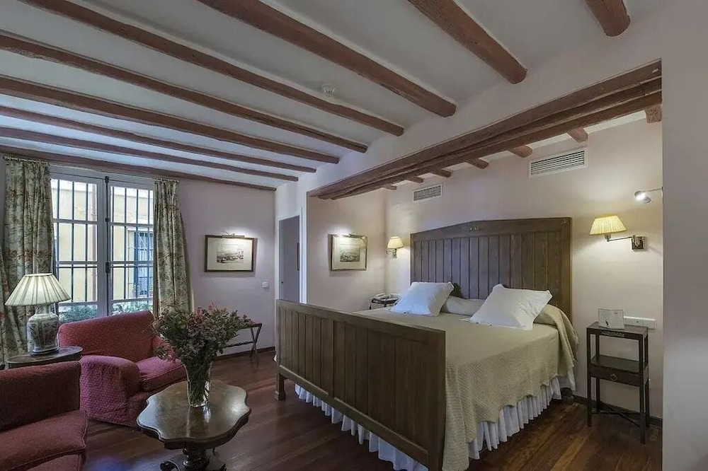 غرفة سوبيريور بسرير مزدوج أو سريرين منفصلين، Las Casas De La Juderia Sevilla 8/10