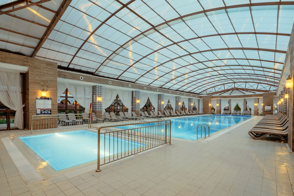 Kremlin Palace 24/54
