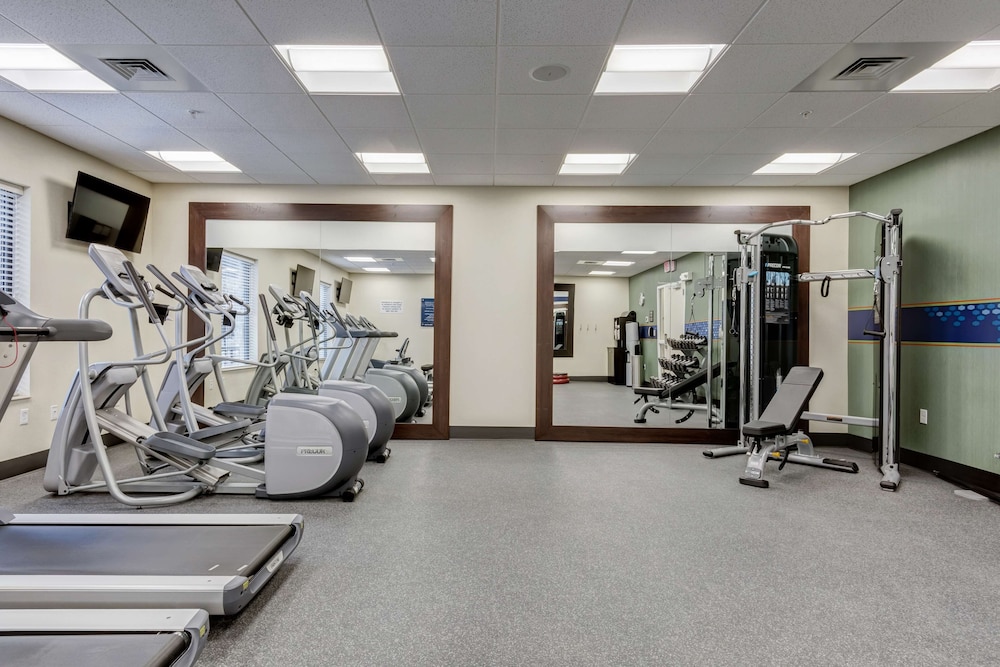Hampton Inn St. Louis Wentzville MO 38/57