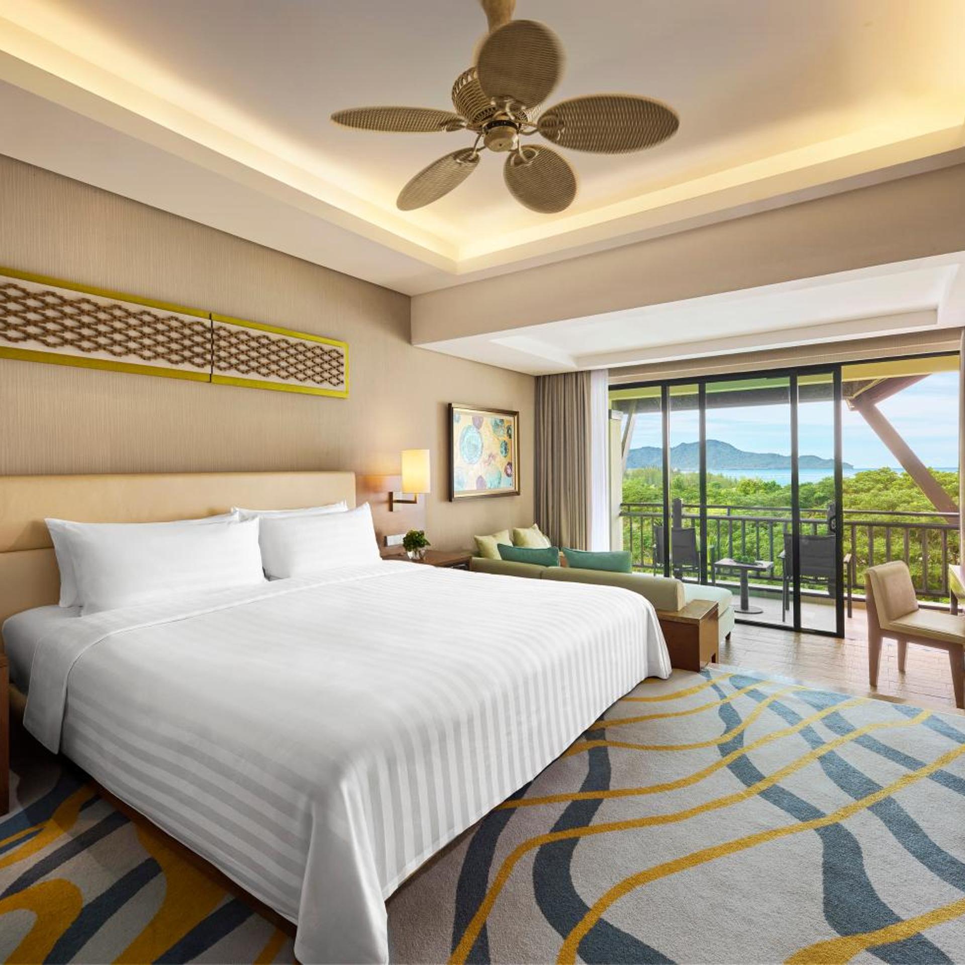 Deluxe, Double Bed, Sea View, Garden Wing