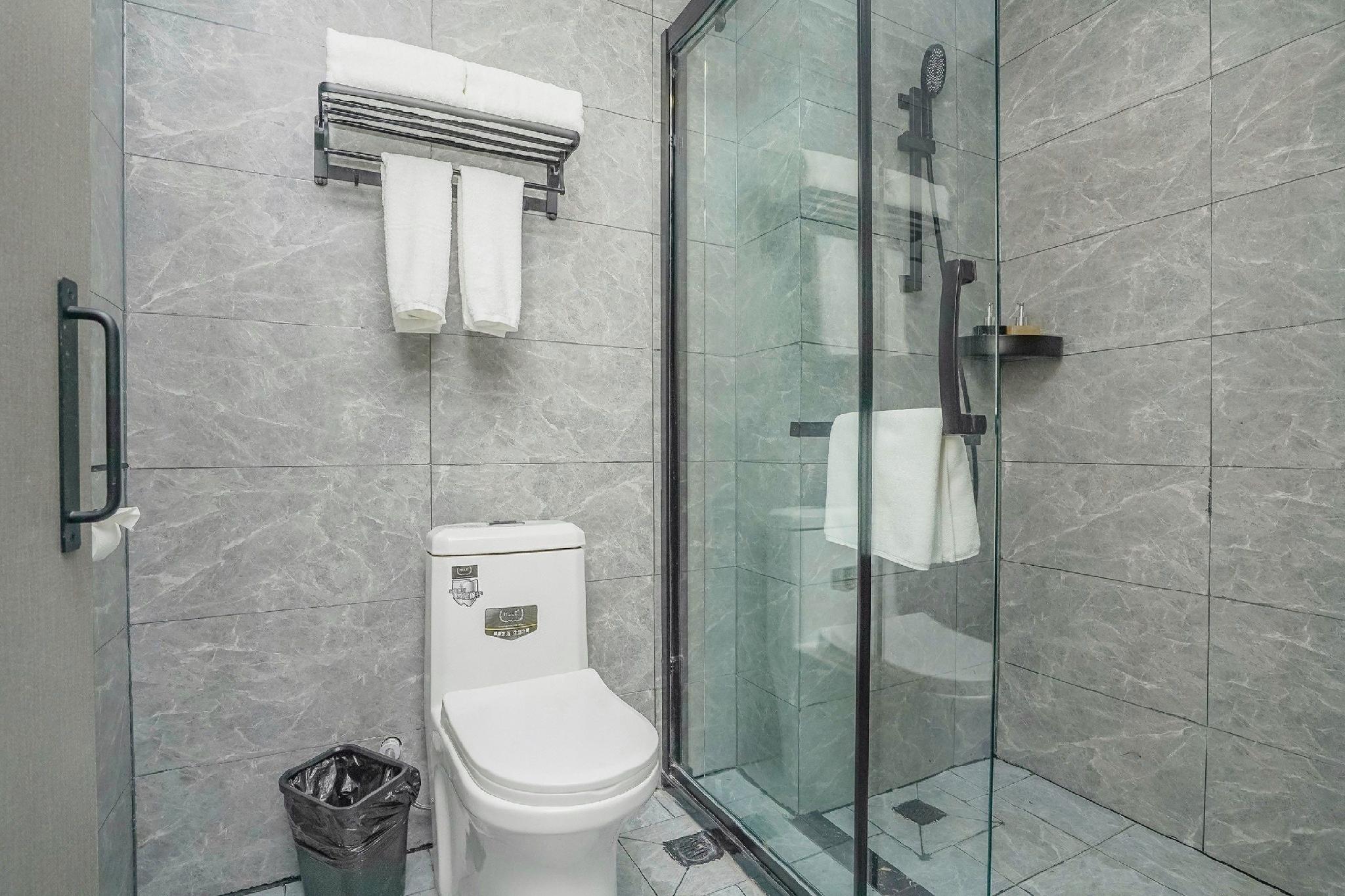 Ginza Hemei Hotel (Liaocheng University Branch) 25/25