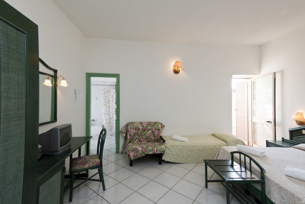 Hotel Colella Terme 23/43