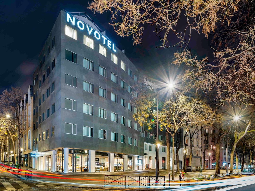 NOVOTEL BELLEVILLE PARIS 20 2/69