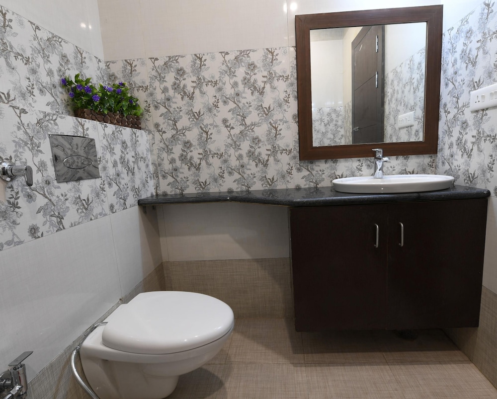 Madhav Muskan Residency 36/39