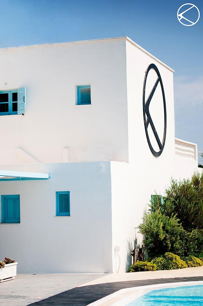 Villa Markezinis 2/48