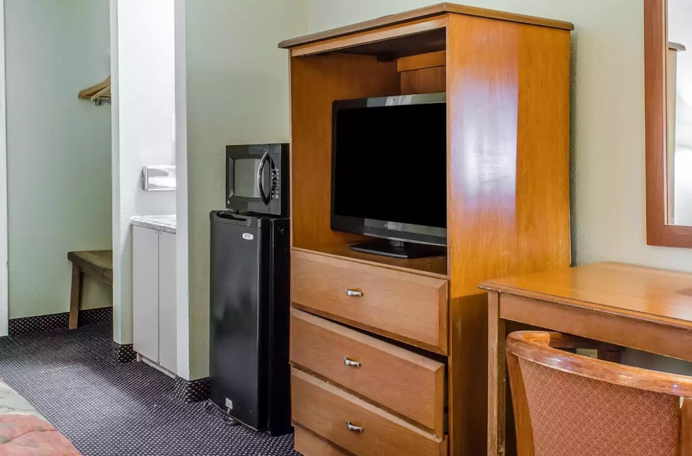 Rodeway Inn Allentown 22/34