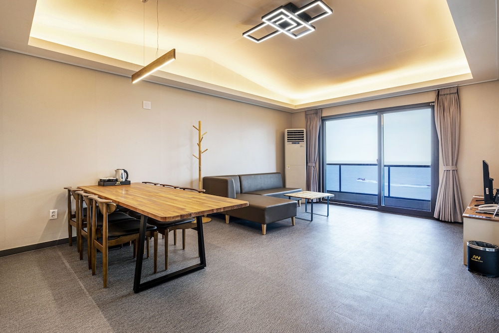 Aewol Stay in Jeju 26/50