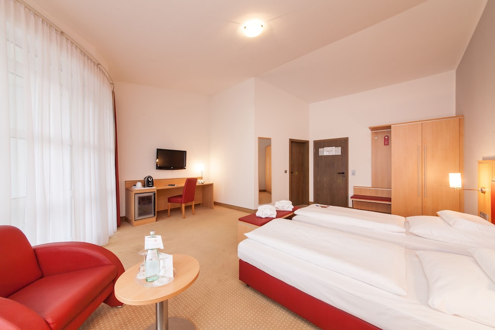 STANDARD, 3 BEDS
