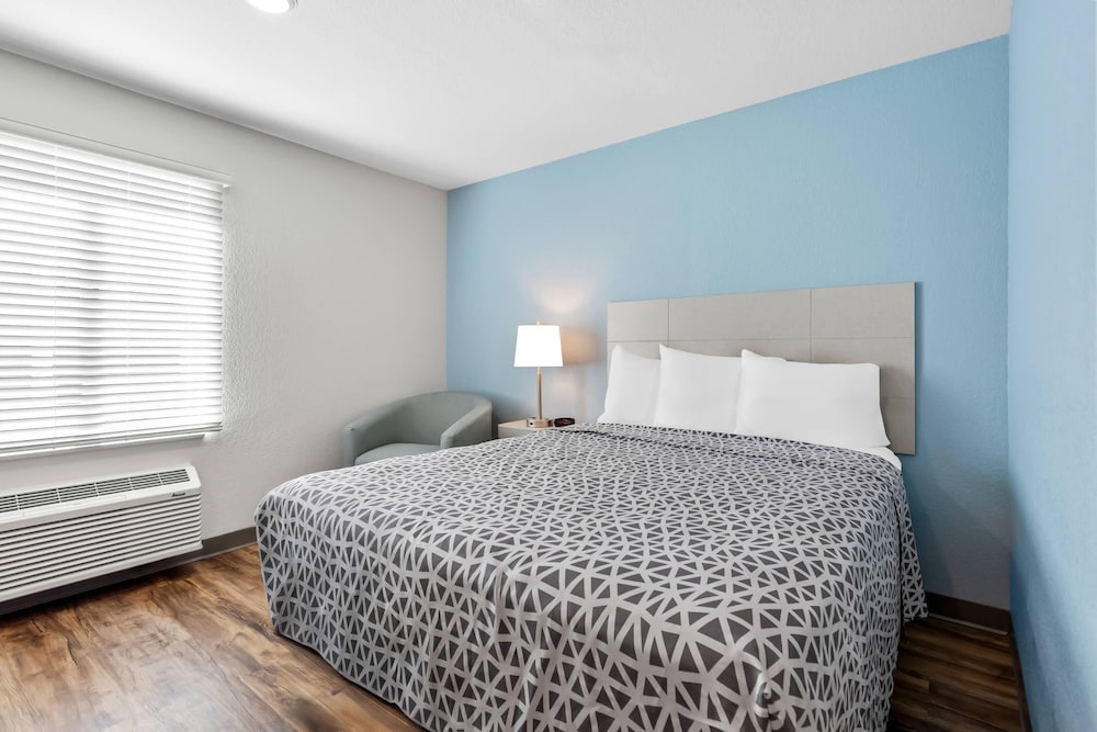 WoodSpring Suites St Peters-OFallon 15/38
