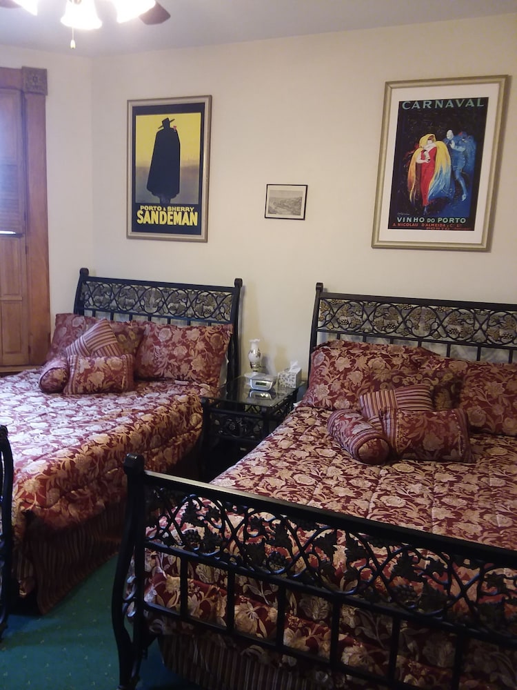 Inn Port Lodging 30/39