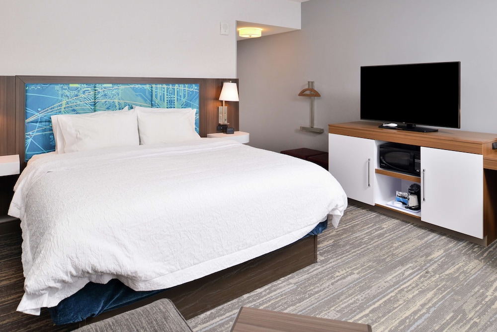 Hampton Inn & Suites St. Paul Oakdale/Woodbury 8/43