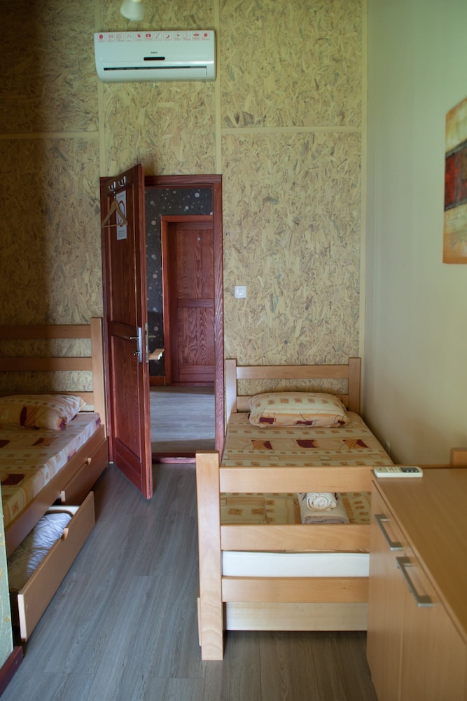 San Art Floating Hostel&Apartments 10/28