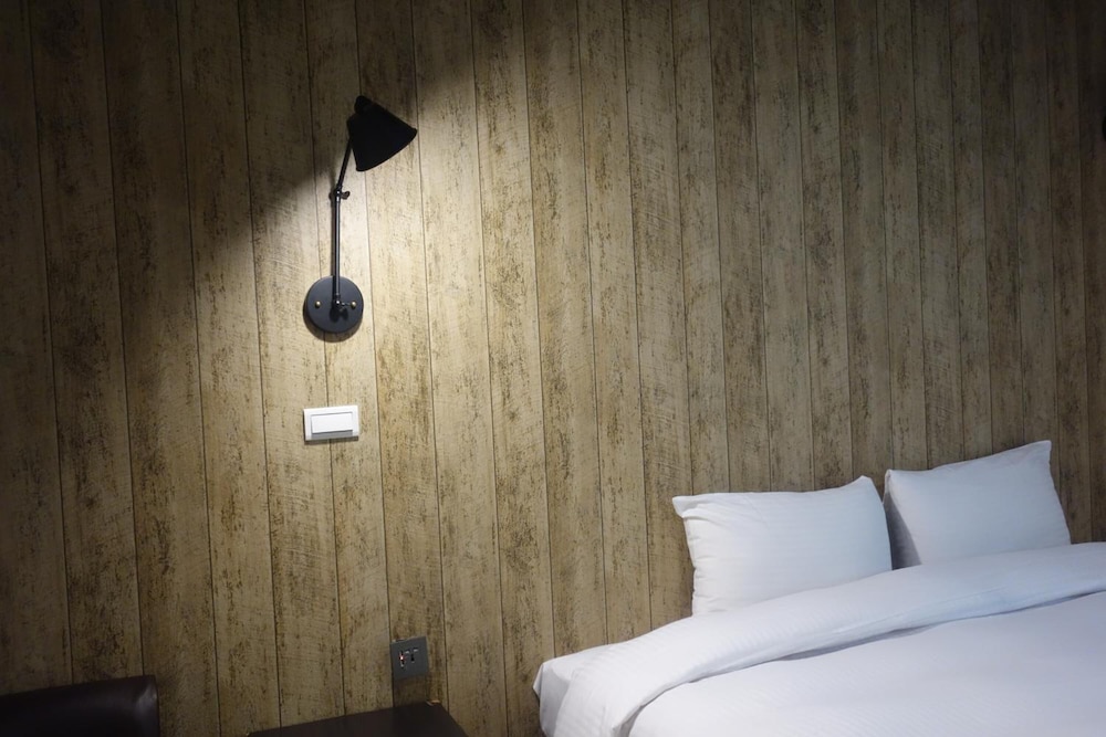 Xiu Shui Hotel 37/61