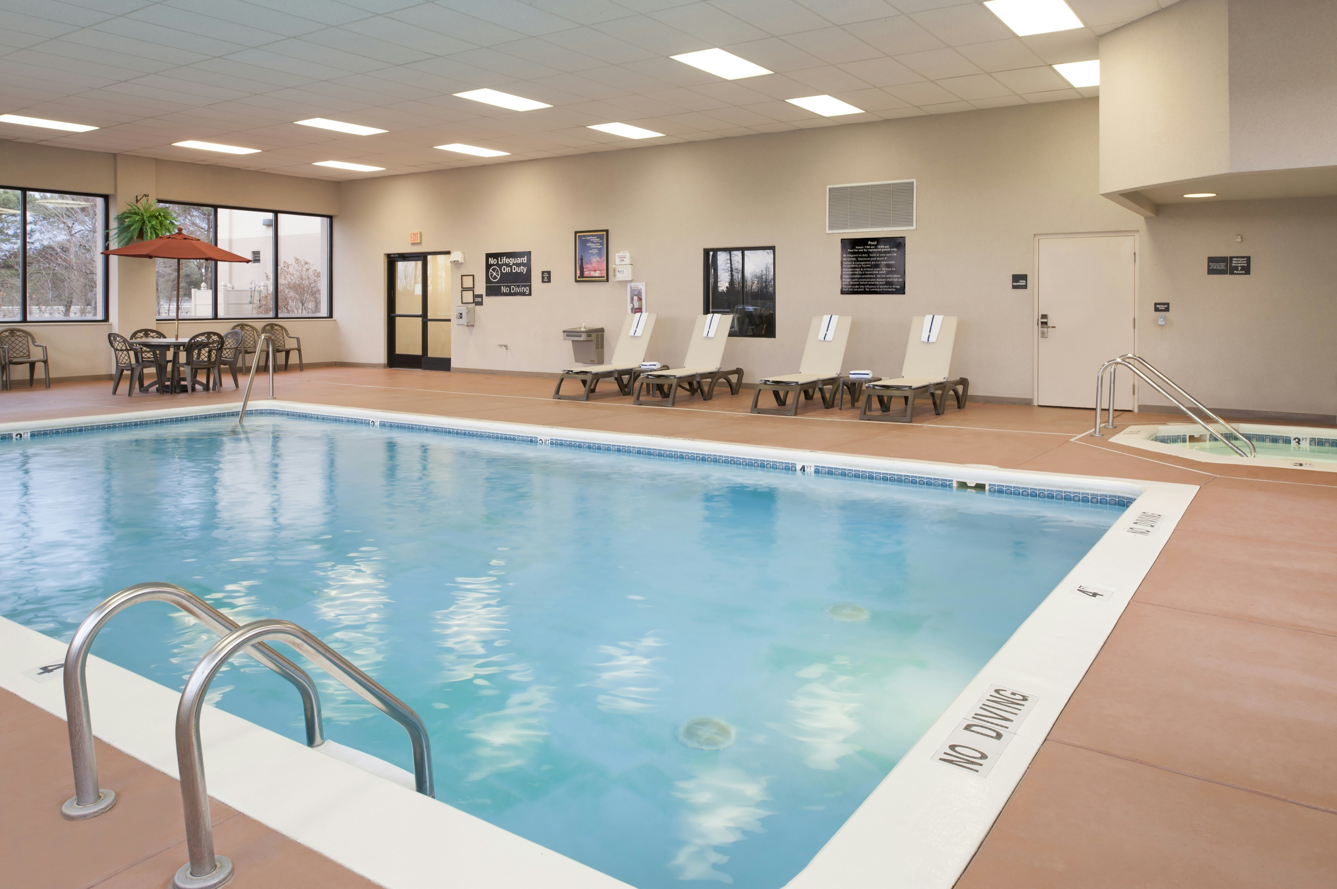 Hampton Inn Muskegon 27/40