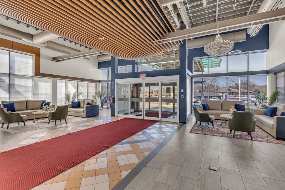 Baymont by Wyndham Kansas City North 7/24