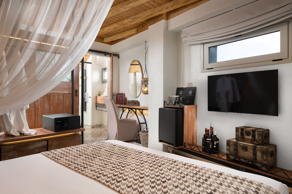 Elakati Luxury Boutique Hotel - Adults Only 16/34