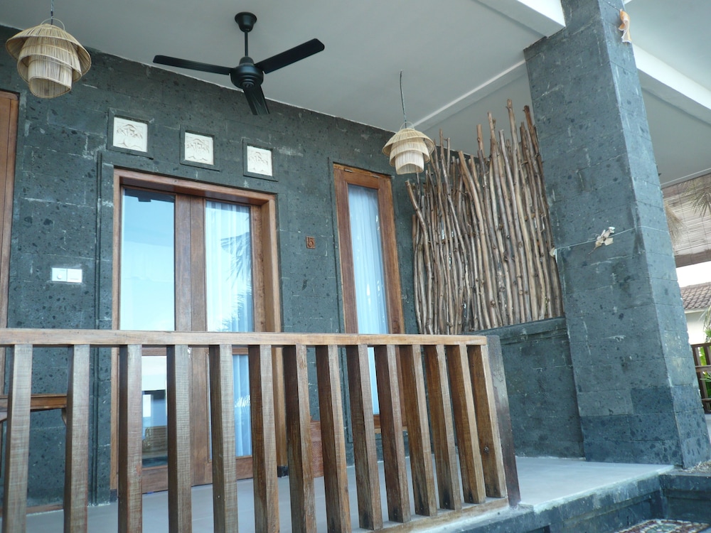 Vienna Beach Resort 69/69