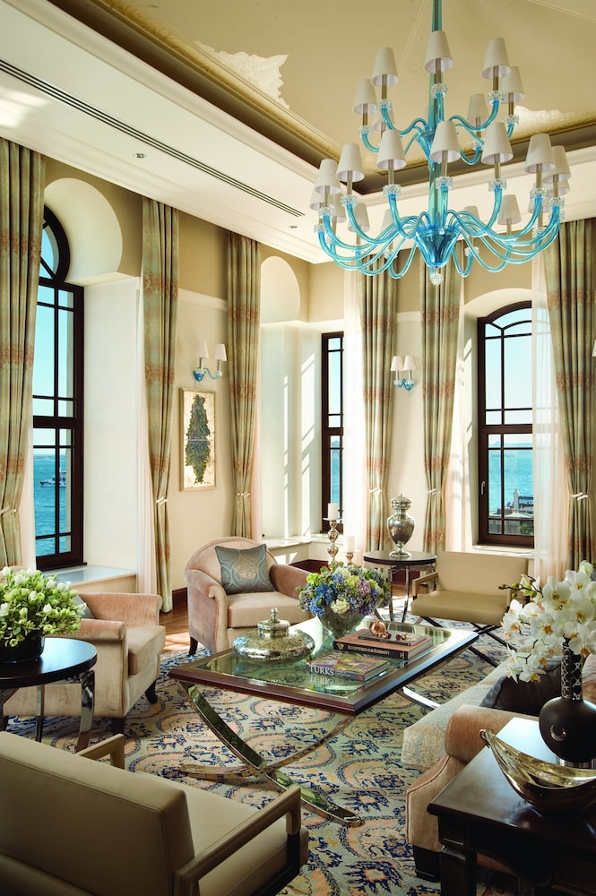 Four Seasons Hotel Istanbul at the Bosphorus 42/80