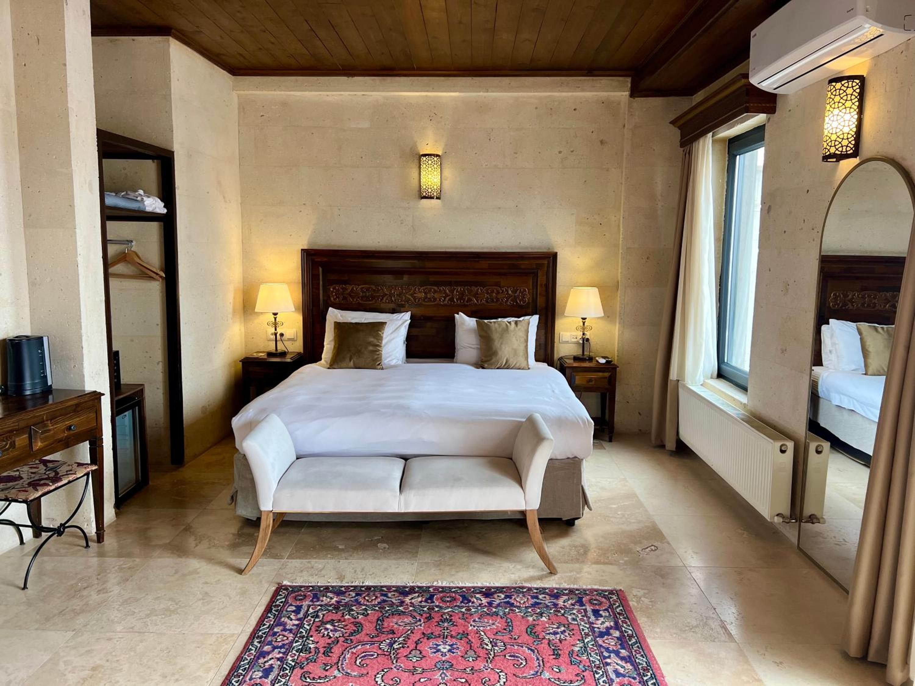 Deluxe, Suite, Hot Tub