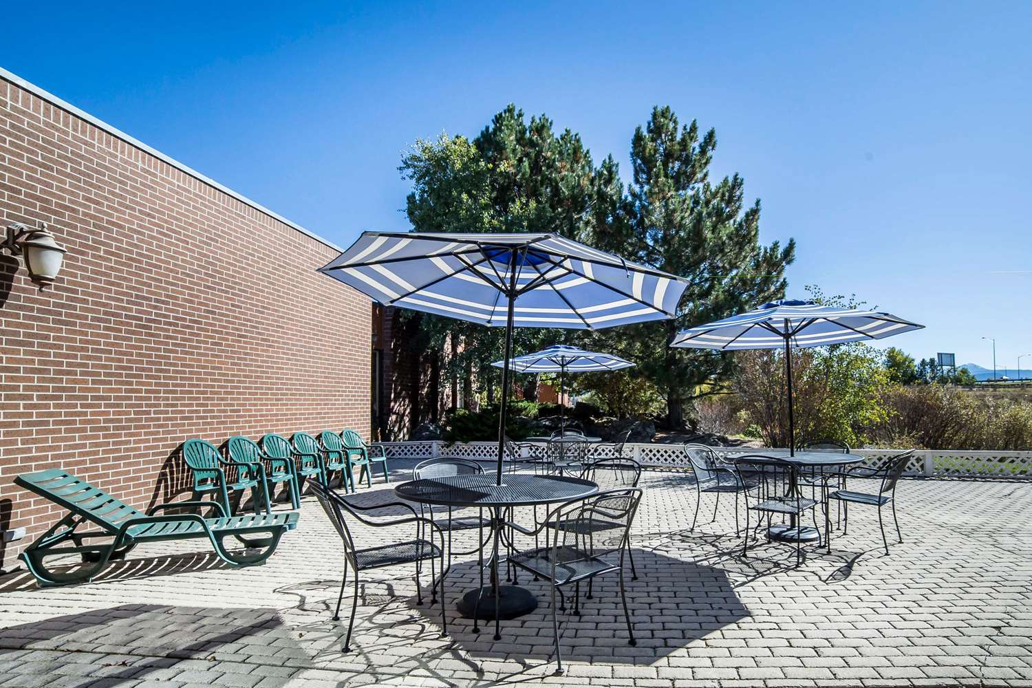 Studio6 Suites Butte, MT I-90 I-15 33/42
